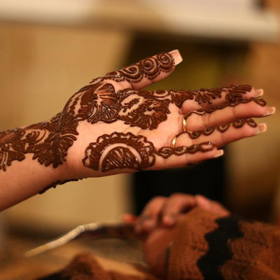 henna_louaya_main